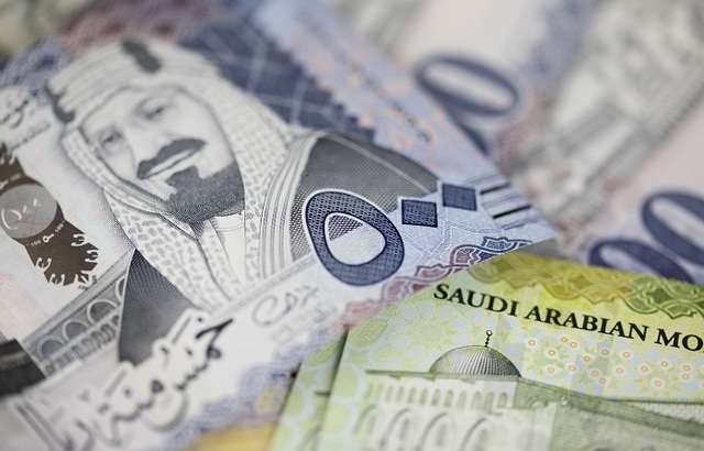 Expats leaving Saudi must pay new ‘family tax’ upfront 